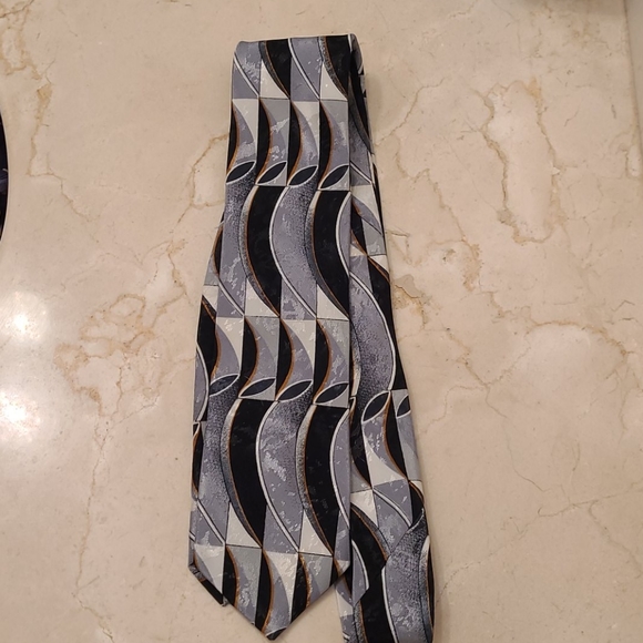 Mens tie - Picture 1 of 3